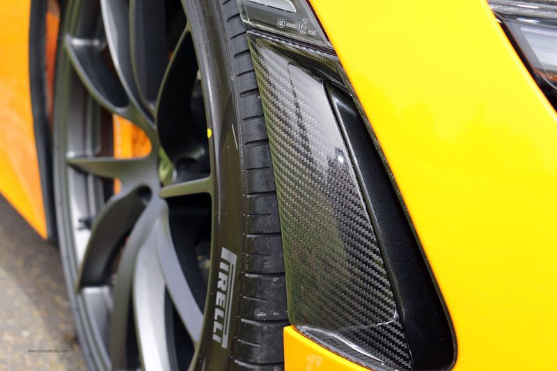 McLaren 720S Performance