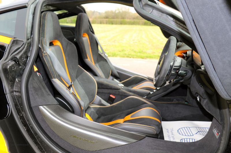 McLaren 720S Performance