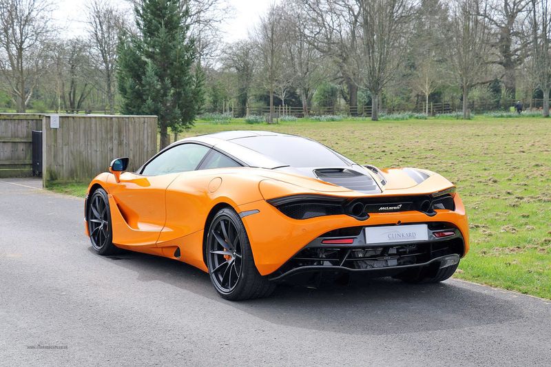 McLaren 720S Performance