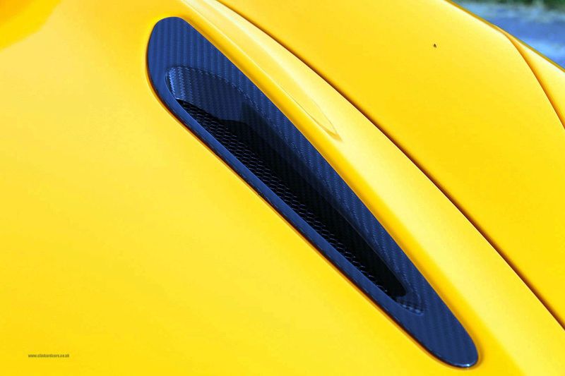 McLaren 720S Performance