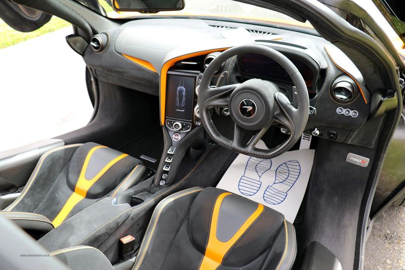 McLaren 720S Performance