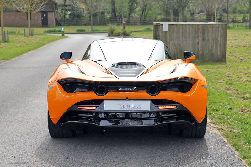 McLaren 720S Performance